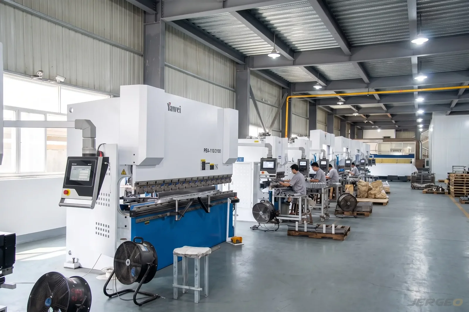CNC bending machine at Jergeo factory